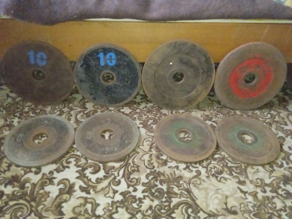 Бліни ; блины на гриф 50 ; 55 мм  по 1,25 ; 1,5 ; 2,5 ; 5 ; 10 ; 15