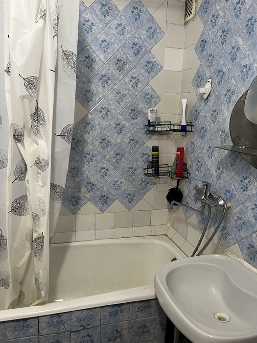 Здам кімнату. Початок Червоноі калини. Господиня