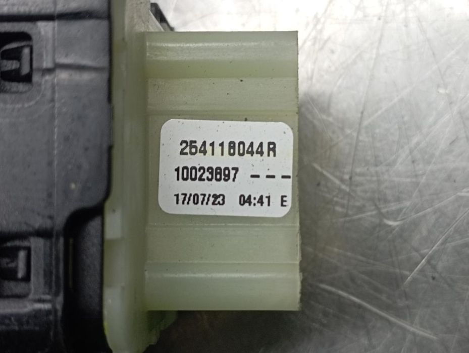 Comando / botão / interruptor vidros frente esquerdo RENAULT Kangoo II