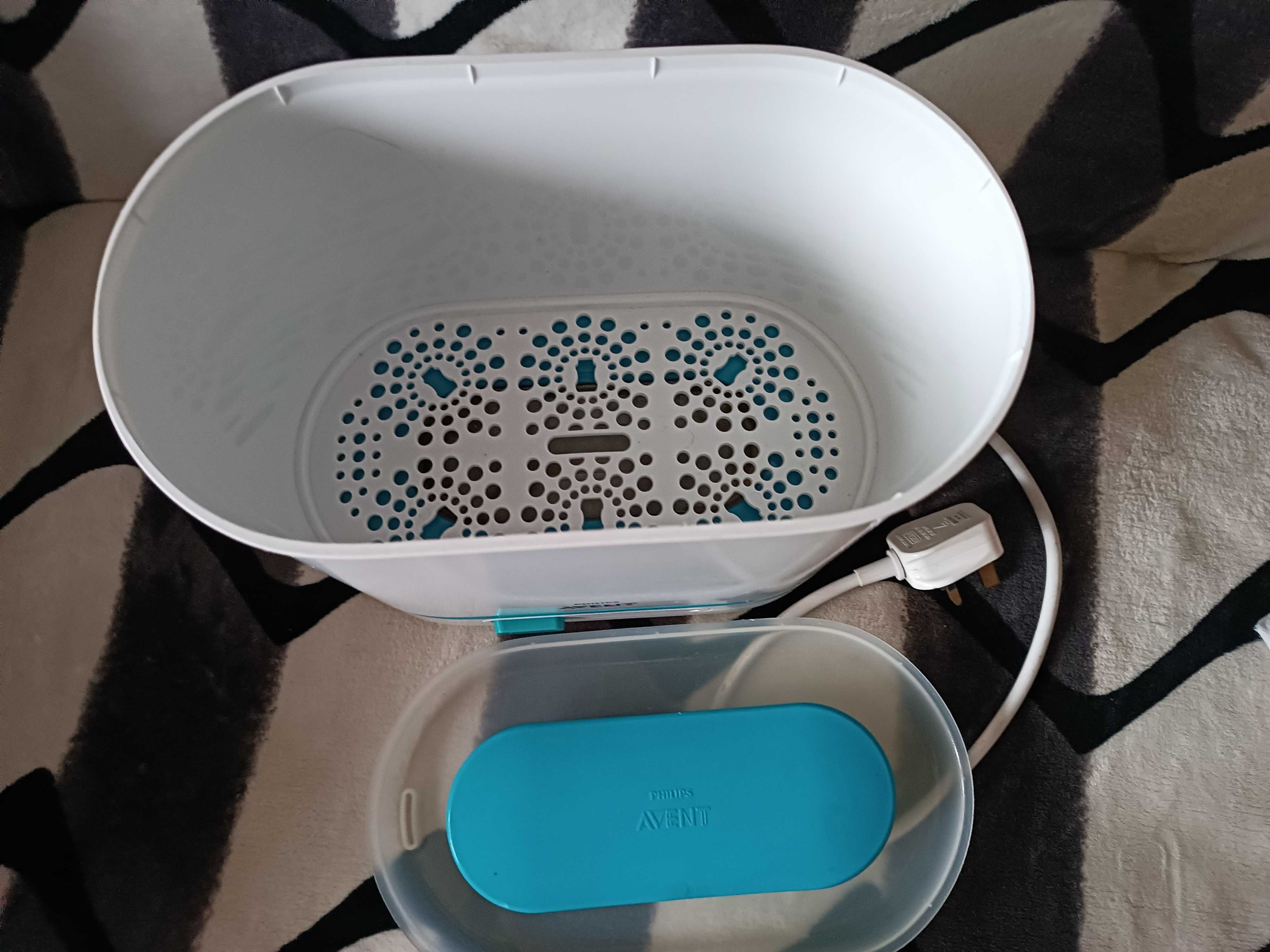Philips Avent Електричний паровий стерилізатор.