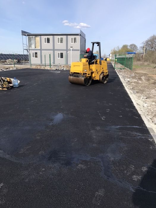Асфальтирование в Днепре и аренда спецтехники каток минипогрузчик ...