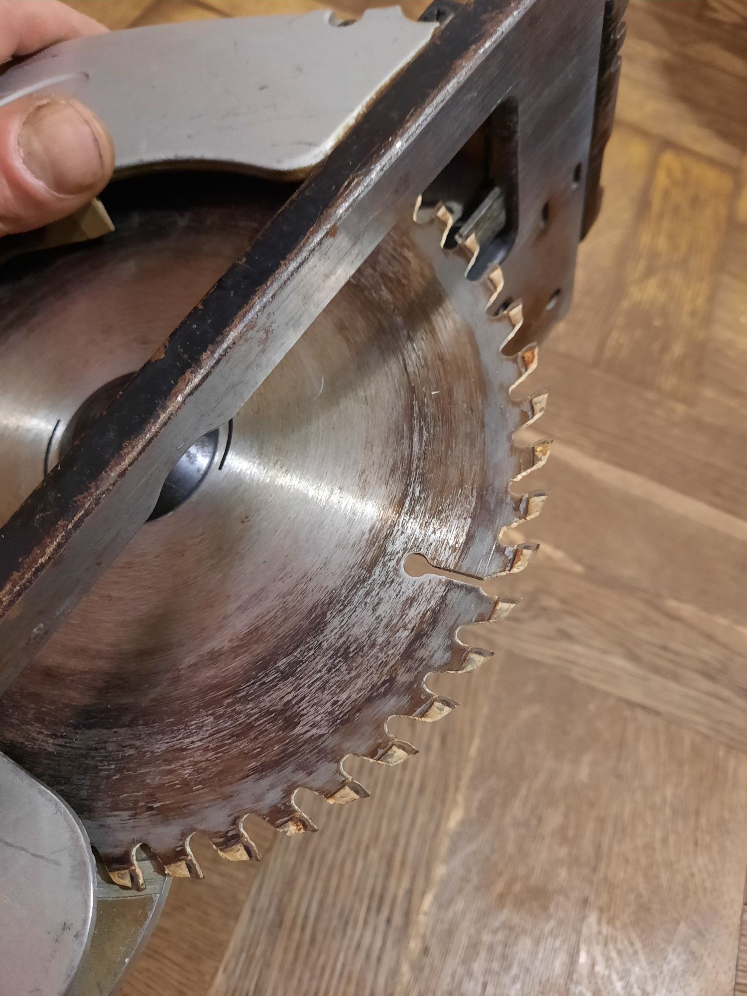 100% оригінал!!Дискова пила Makita 5704 R,1200вт,диск 190мм