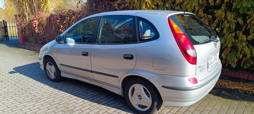 Nissan Almera Tino kupiony w Szwajcarii 84 tys. przebiegu, pierwszy wł