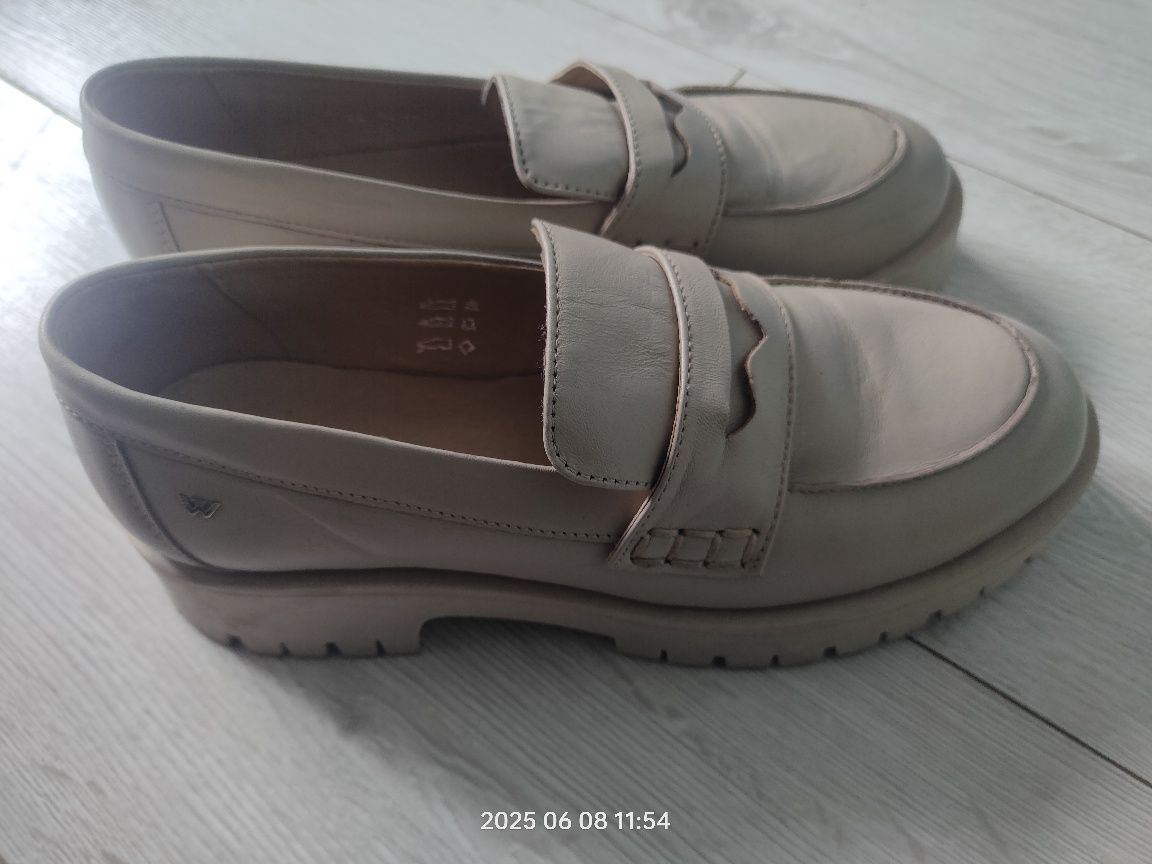 Damskie beżowe buty Wojas