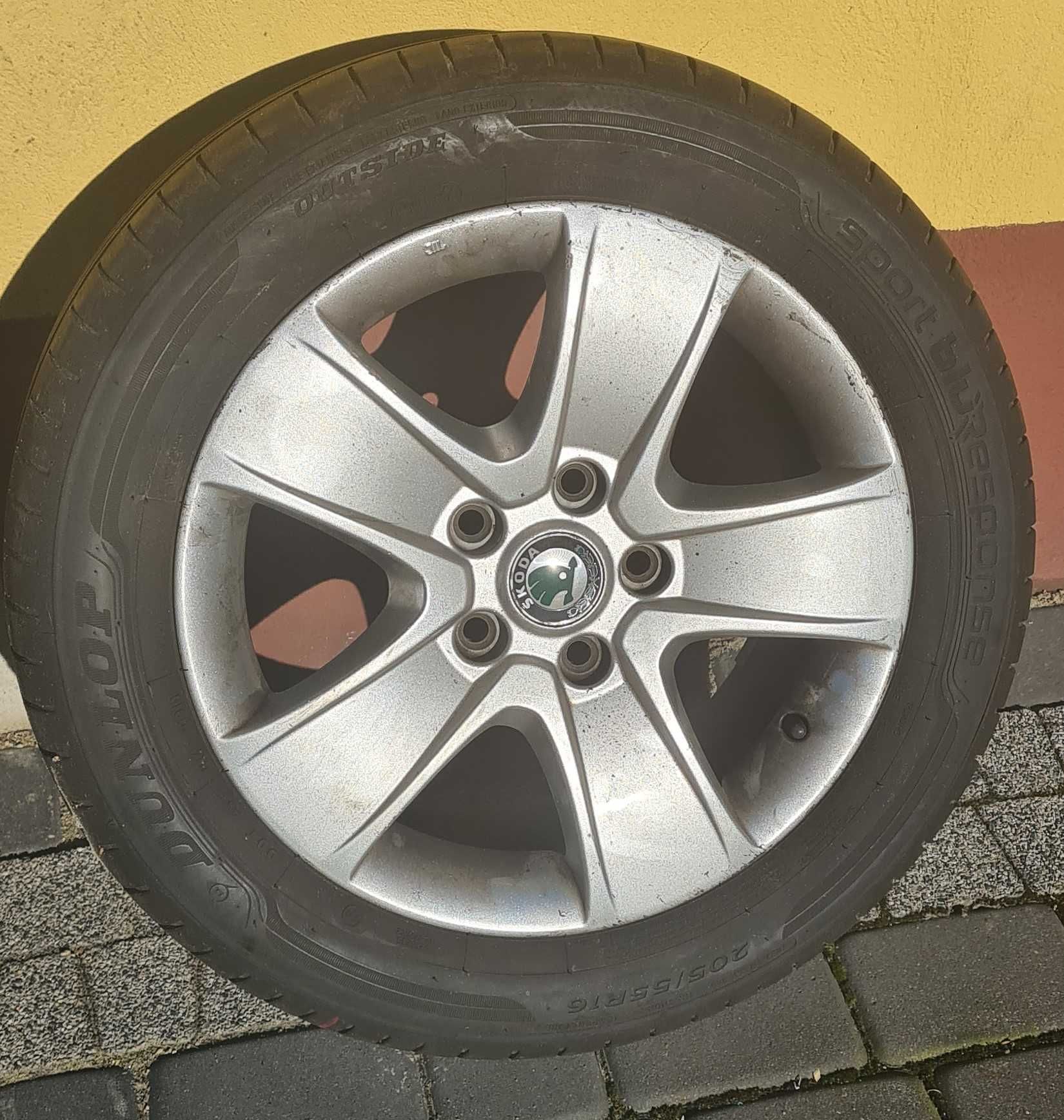 Koła 16" SKODA felgi + opony DUNLOP sport blueResponse 205/55R16