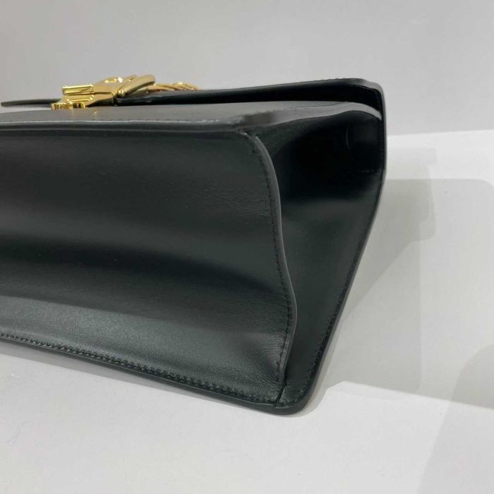 Bolsa grande a tiracolo Gucci Sylvie preta, modelo Black Label 020