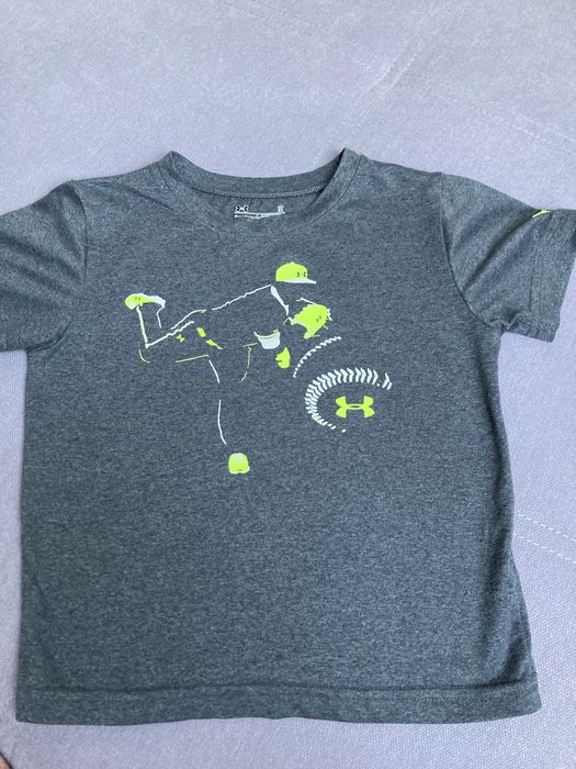 Under armour koszulka rozm 104