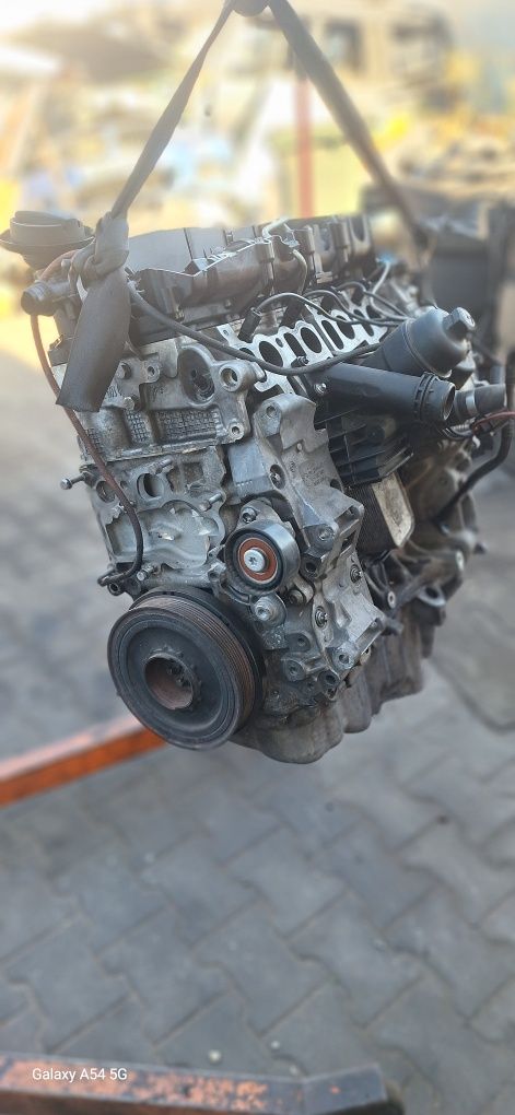 motor n47D16A. BMW 114D COM DISTRIBUICAO NOVA  COM GARANTIA