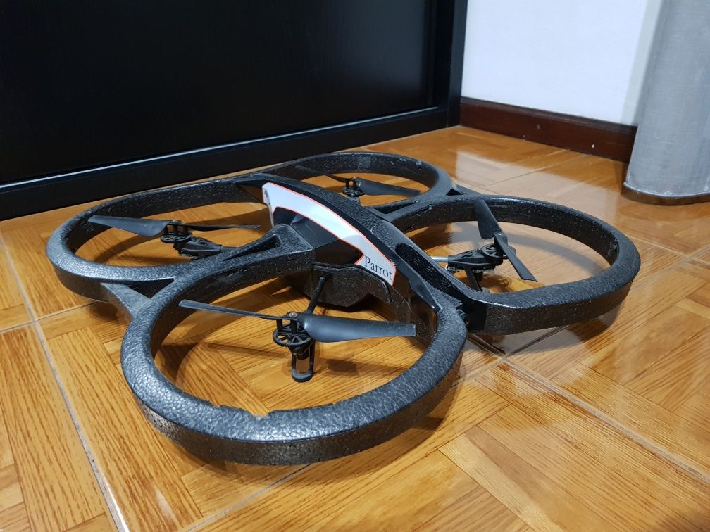 Drone parrot AR 2.0..