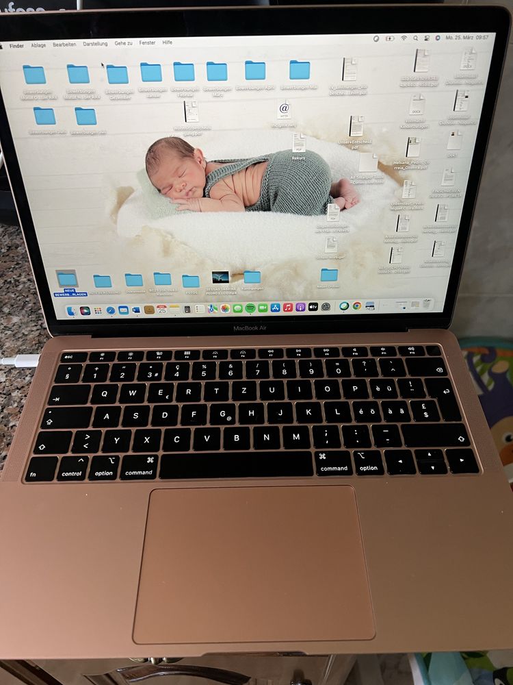 Portátil Apple Mac Book Air 13.3 Roségold i5, 8