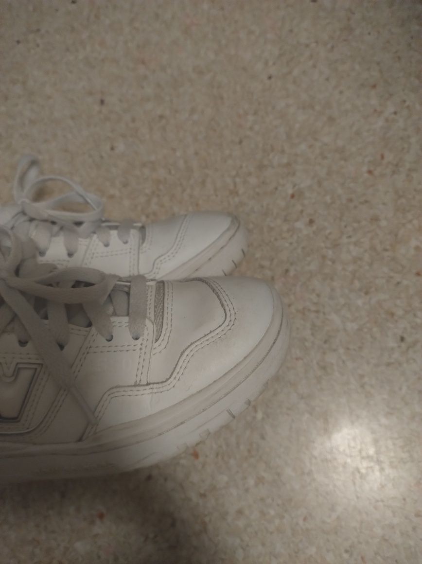 Buty sneakersy trampki białe Basic sportowe new balance 550