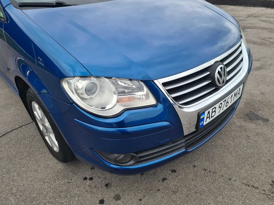 VW touran 1.6 mpi +газ добрий стан