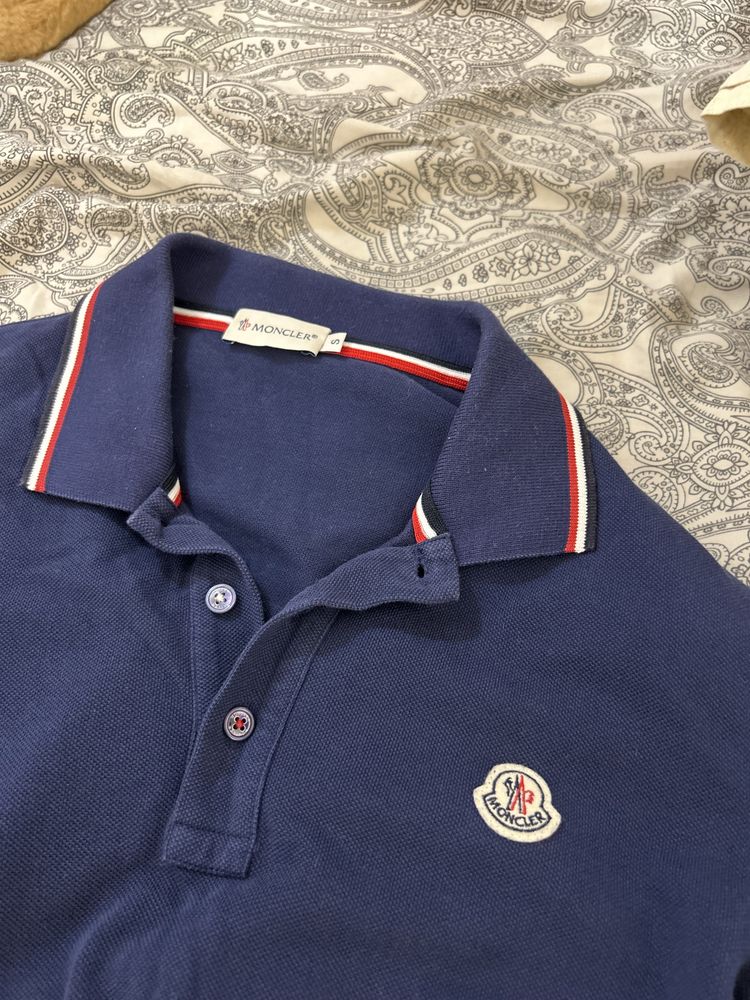 Футболка и кофта Moncler