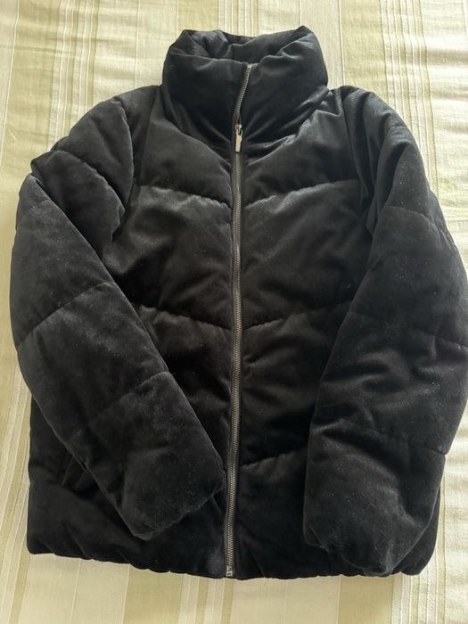 Жіноча зимова куртка