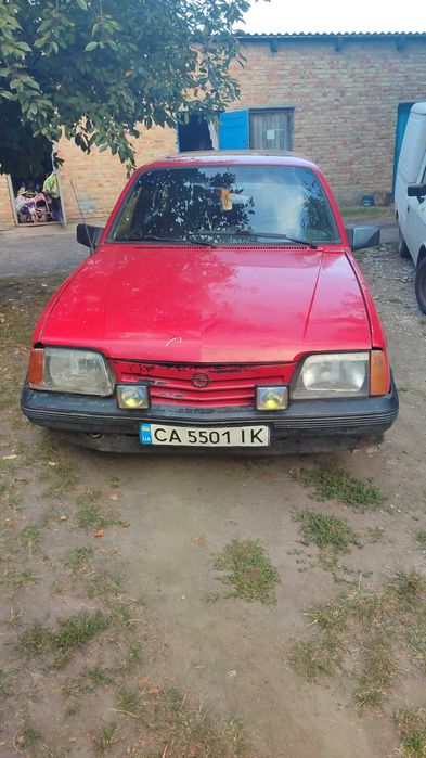 Продам надійну і просту у ремонті машину, їде дуже бодро 2.0 інжектор