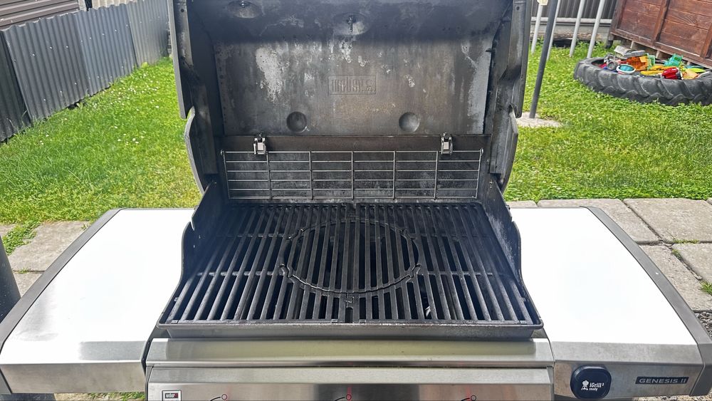 Продам газовий гриль WEBER