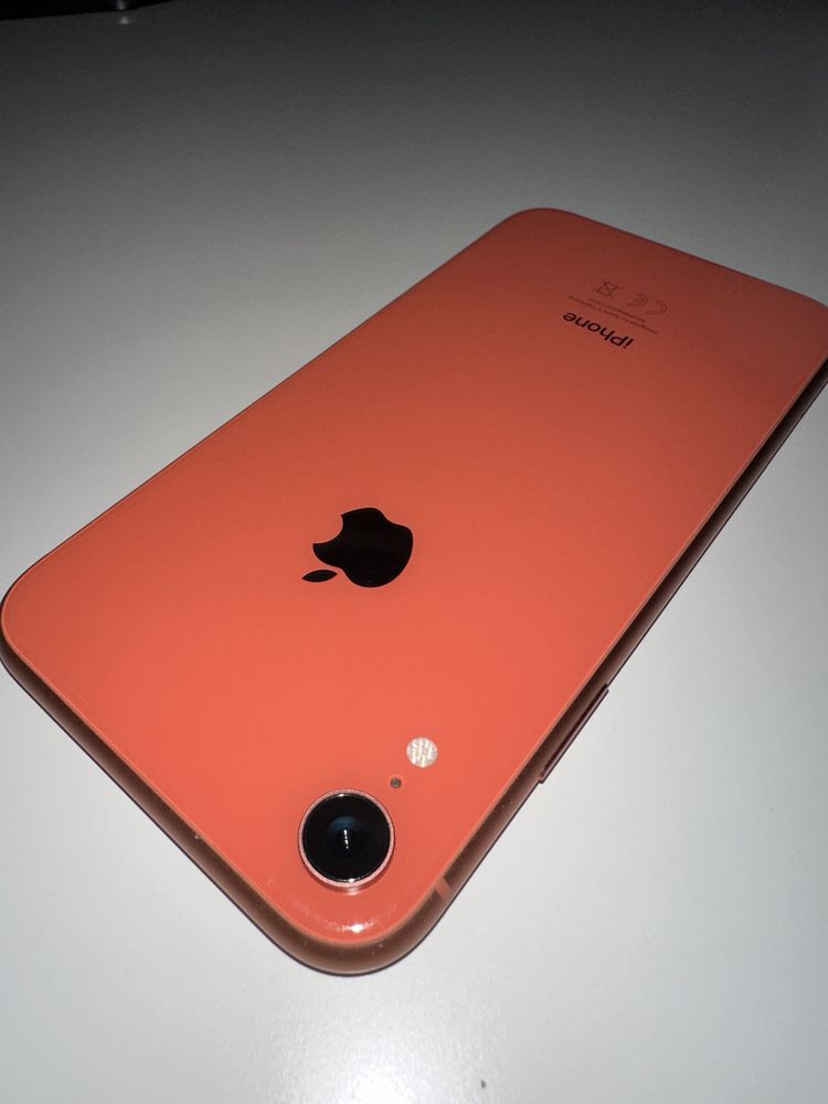 iPhone XR 64GB coral