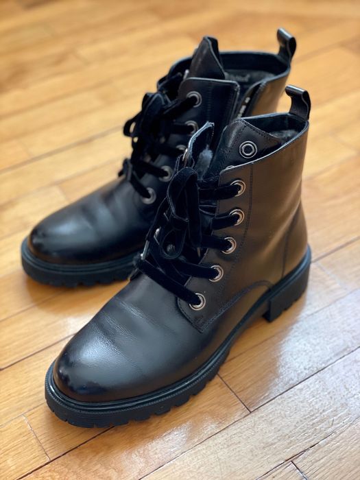 Жіноче зимове взуття