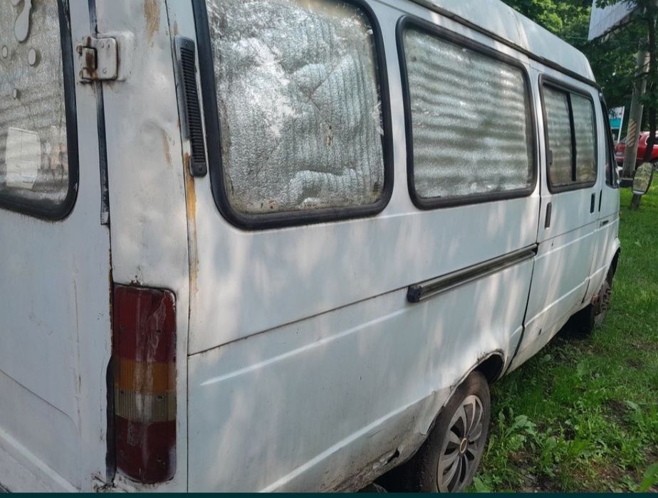 Газель 3321 змз двигун 16кл цільнометалева грузова 2002рік