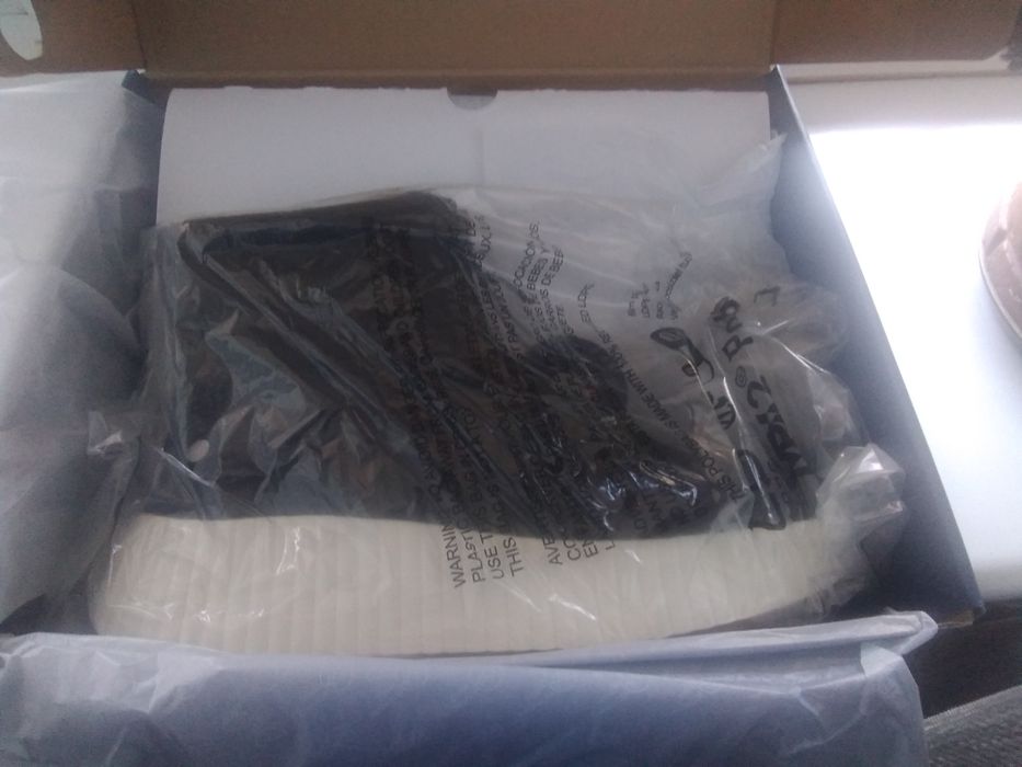 Якісні, фірмові чобітки