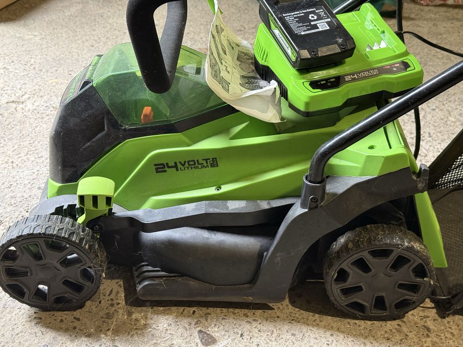 Міні косарка Greenworks GD24 LM33