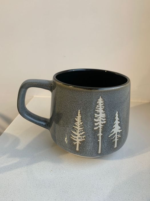 Kubek ceramiczny duży wzór zimowy świąteczny 480ml choinki