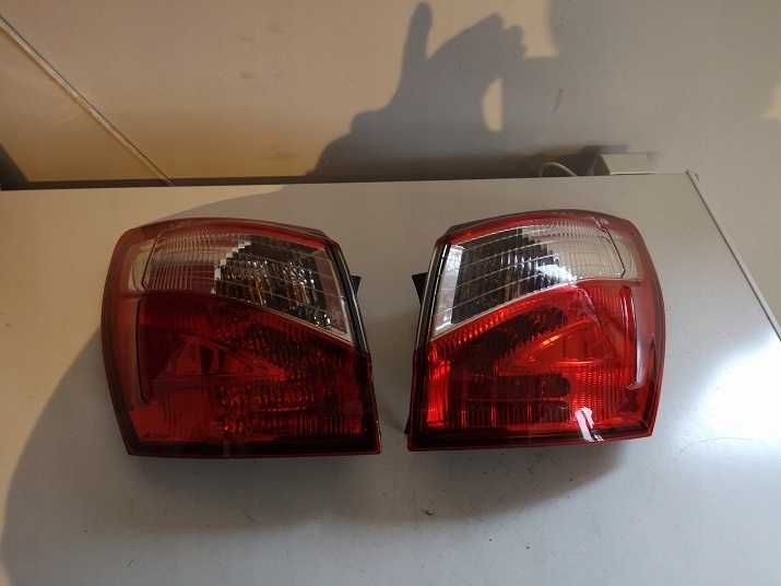 Nissan Qashqai J10 Фары (фара левая, правая)