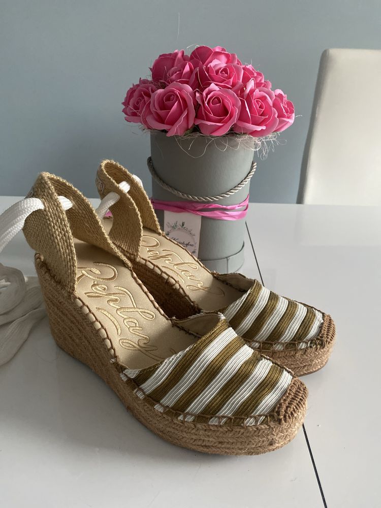 Espadryle na koturni Replay