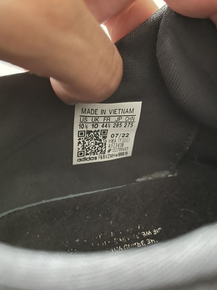 Adidas Multix Originals базові чорні кросівки р. 44 оригінал