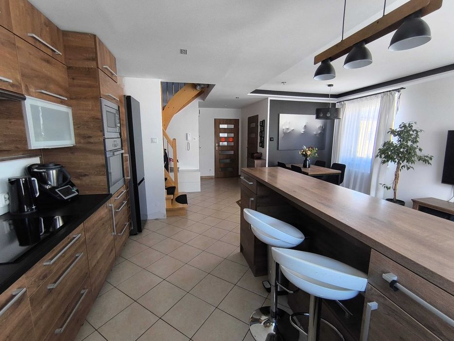 Komfortowe mieszkanie 4 pokojowe, dwupoziomowe na Rzeźniczaka