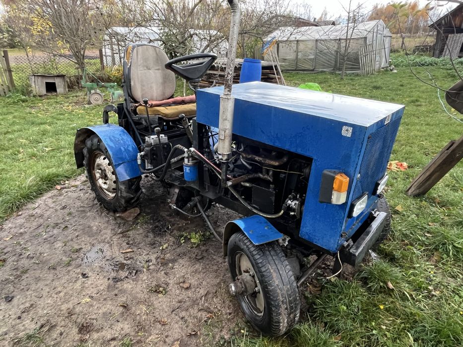 Трактор саморобний з документами