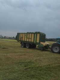Usługi rolnicze: Zbiór traw przyczepą samozbierającą, siew kukurydzy