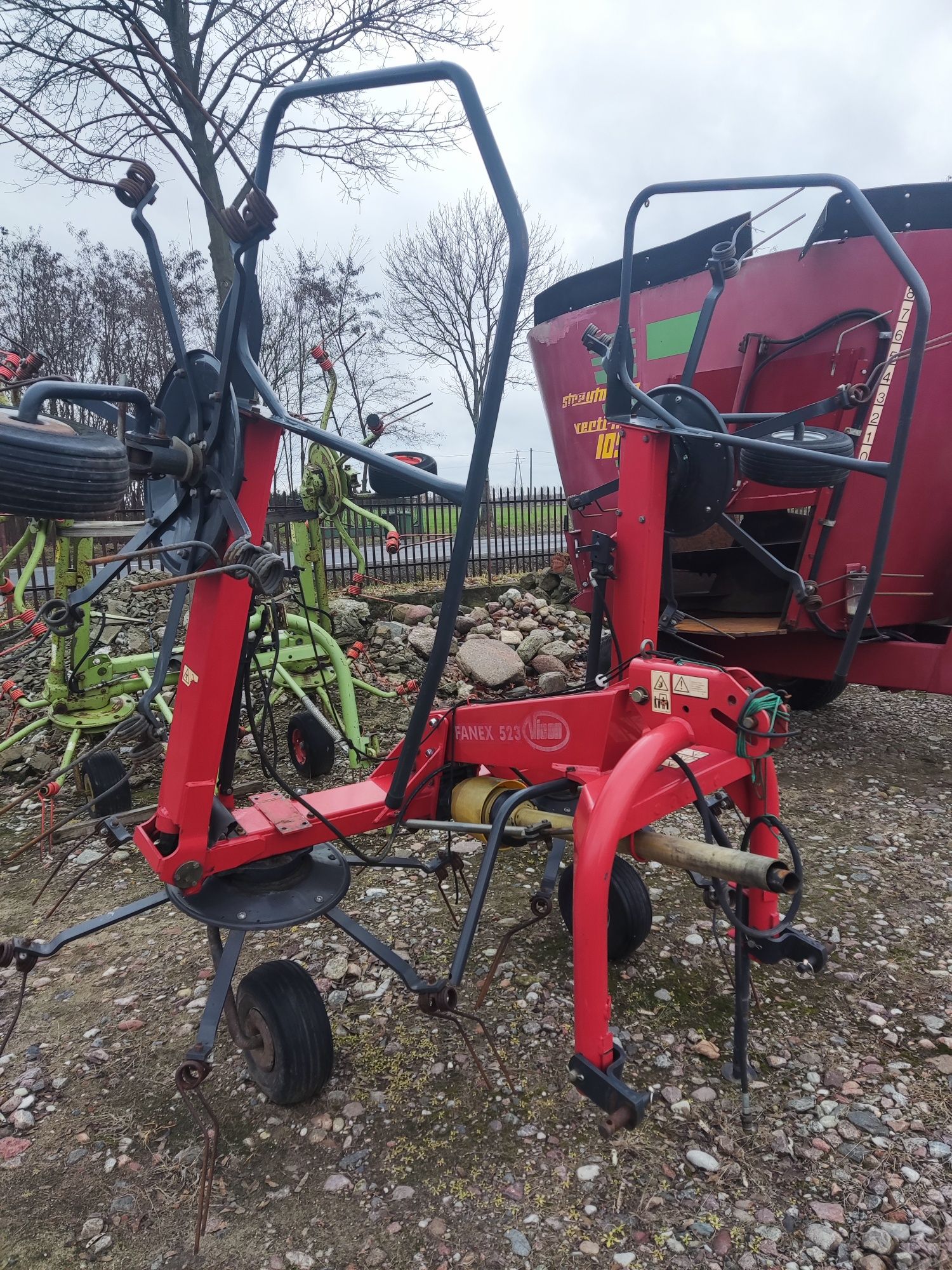 zgrabiarka przetrząsarka claas vicon deutz fahr, kverneland