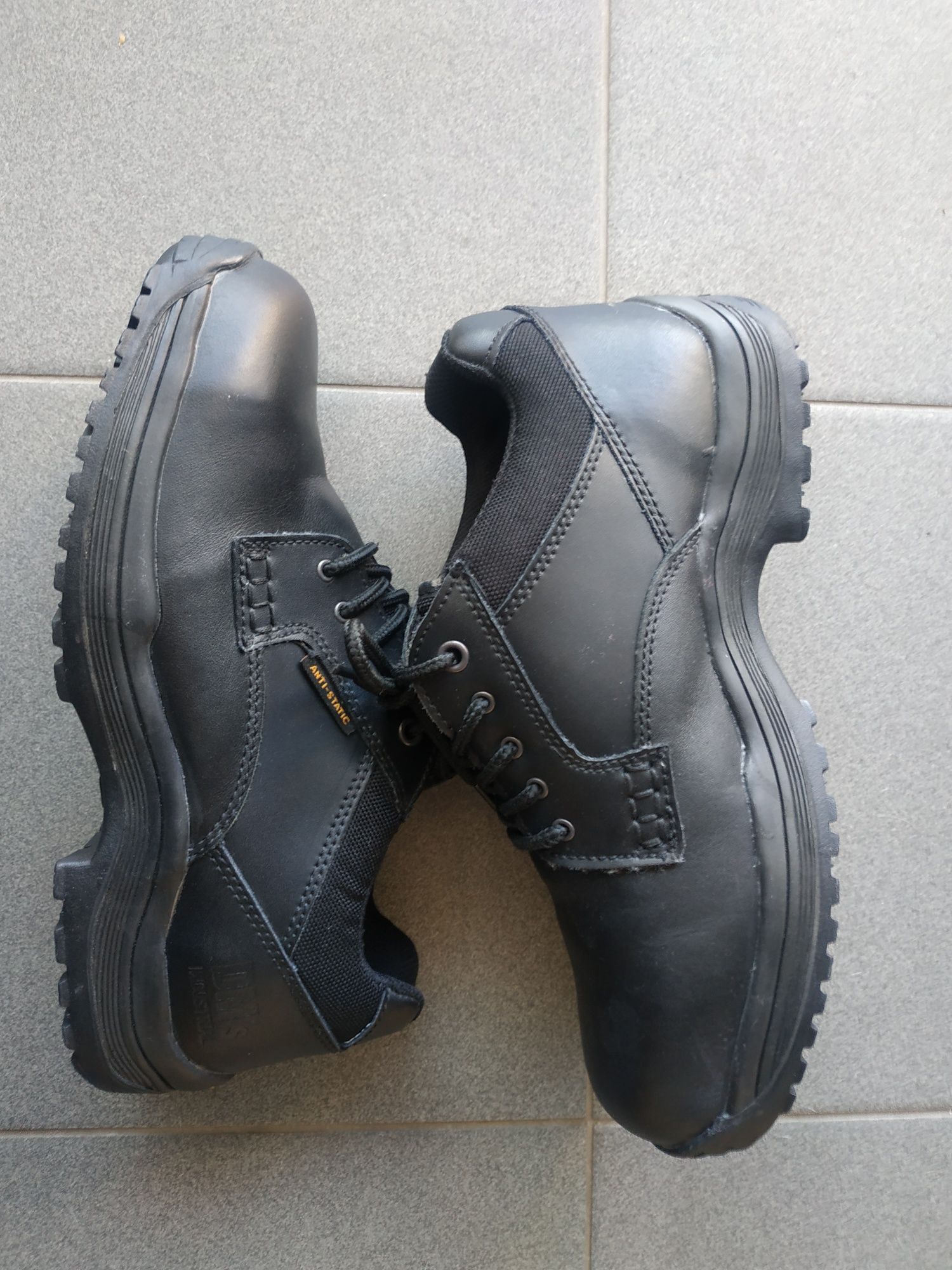 Туфли ботинки dr.martens industrial