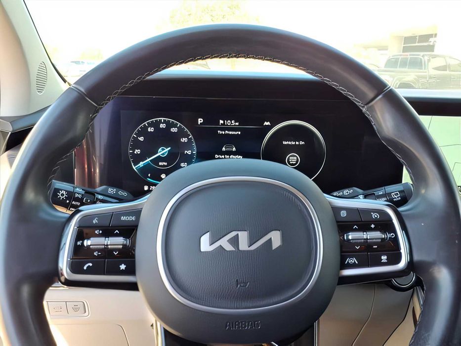 Kia Carnival      2023