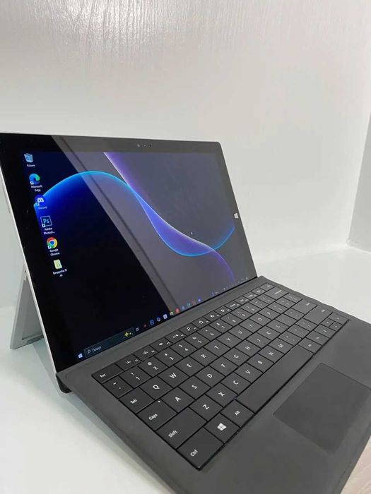 Ультрабук Microsofr Surface pro 3 8GB 256GB I5-4300U + чохол