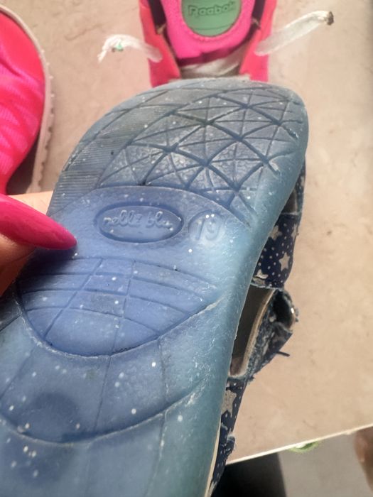 Pierwsze buty r. 19-20