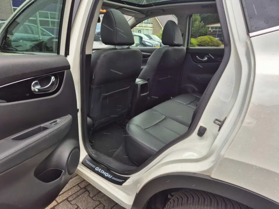 Nissan Qashqai      2015