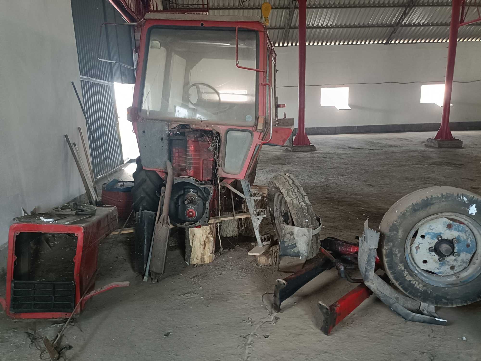 Продам МТЗ-80, та запасні частини до нього