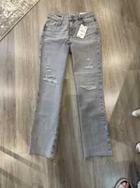 Продам джинси Zara новые 36 размер .