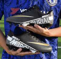 Buty piłkarskie obuwie futbolówki korki lanki sportowe