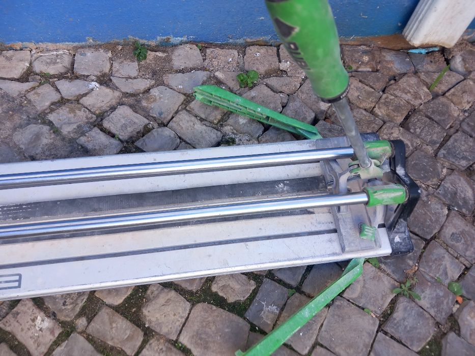 Rubi cortador azulejos  60 cm