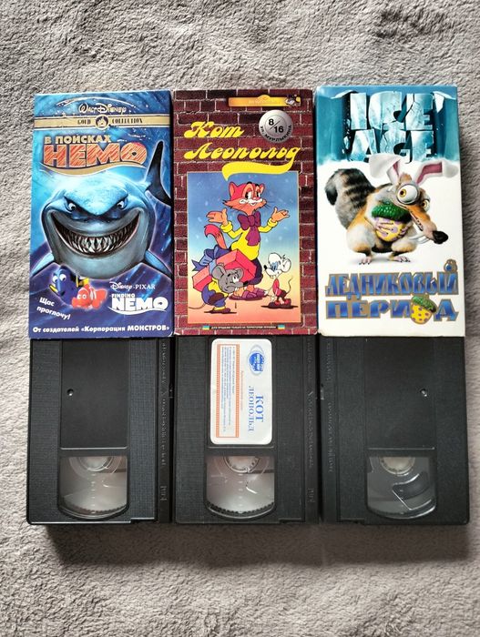 Фільми відеокасети / VHS ліцензія