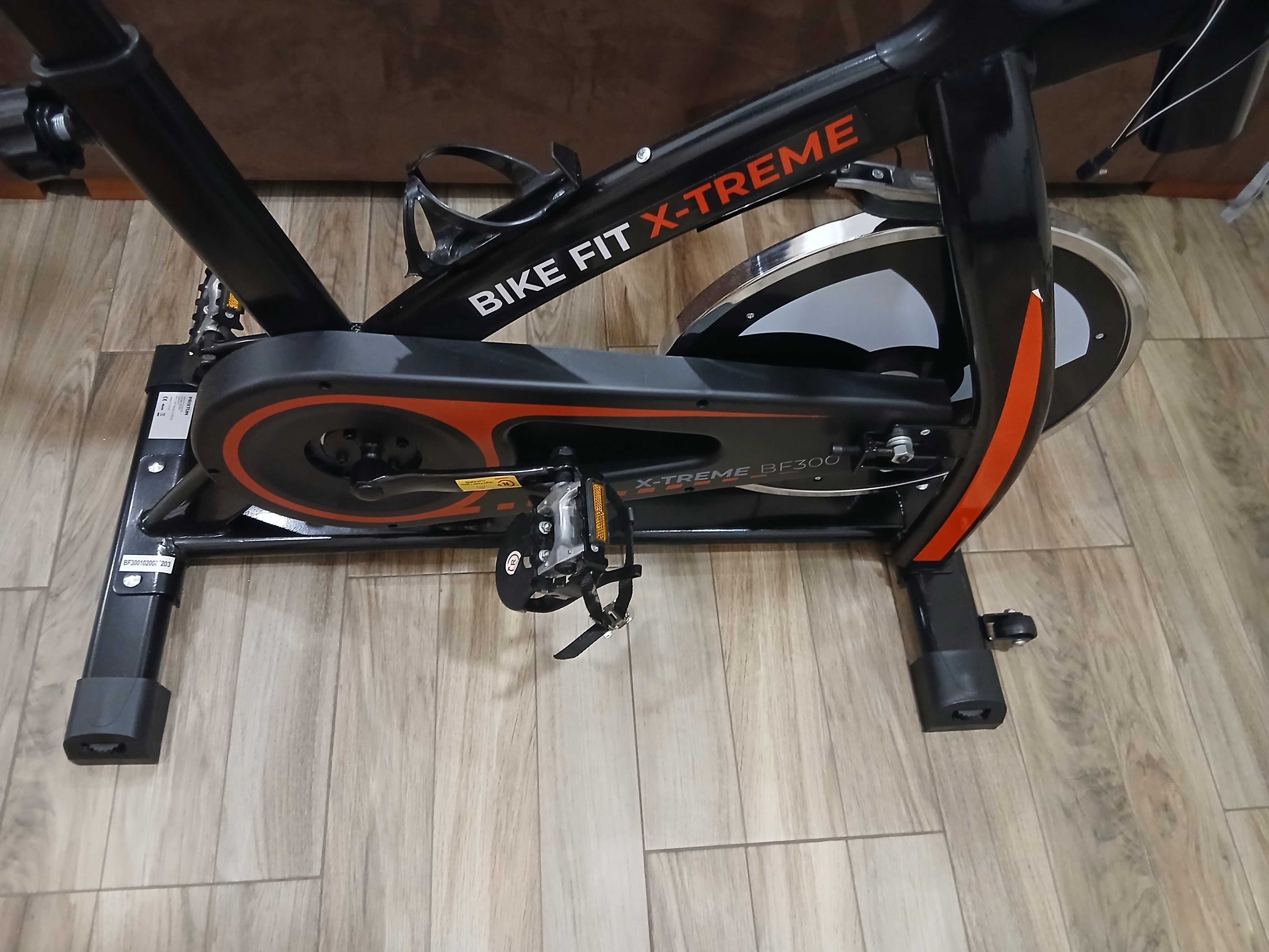 Bicicleta Estática fora do Uso