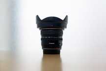 Objectiva: Canon EF 20-35mm f/3.5-4.5 USM
