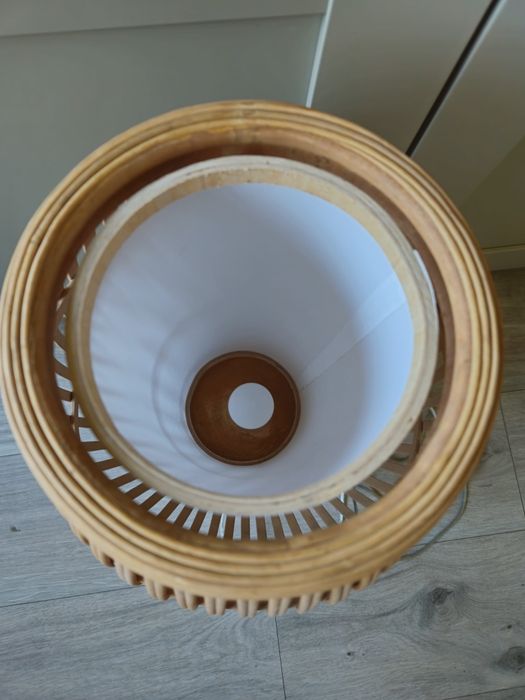 Lampa podłogowa bambusowa Dani Jysk japandi boho