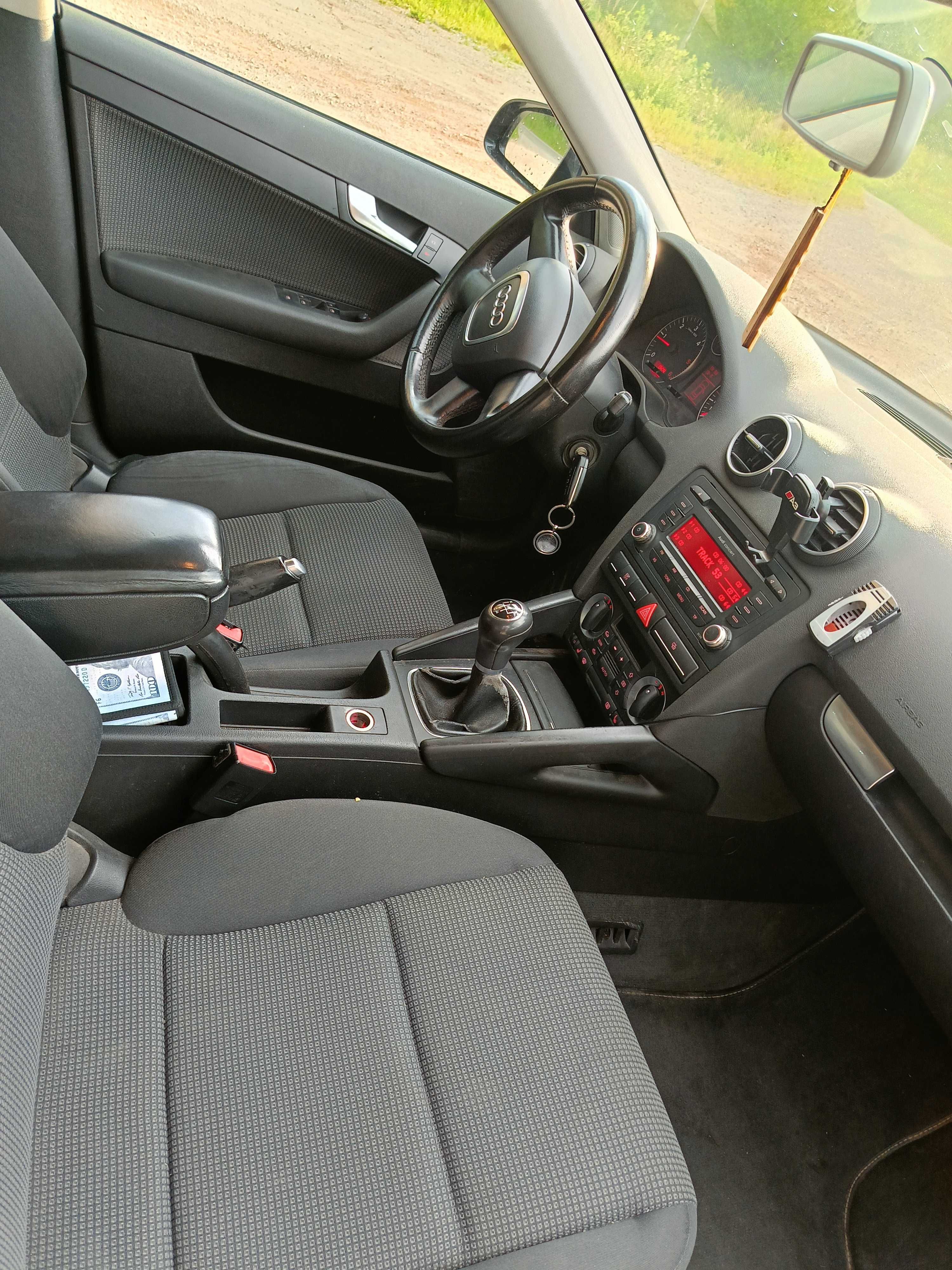 Audi a3 8p sportback 1.9 tdi 105km