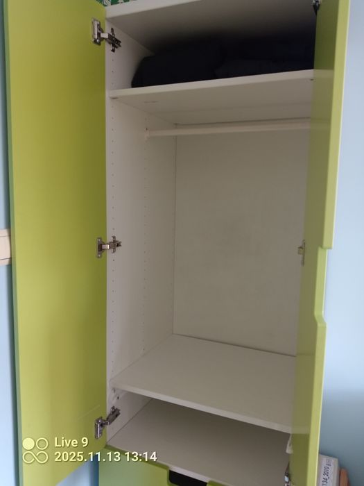 Szafa do pokoju dziecięcego z szufladami Ikea