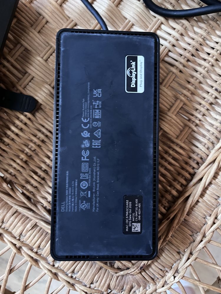 Stacja dokująca Dell D6000 pod Apple MacBook