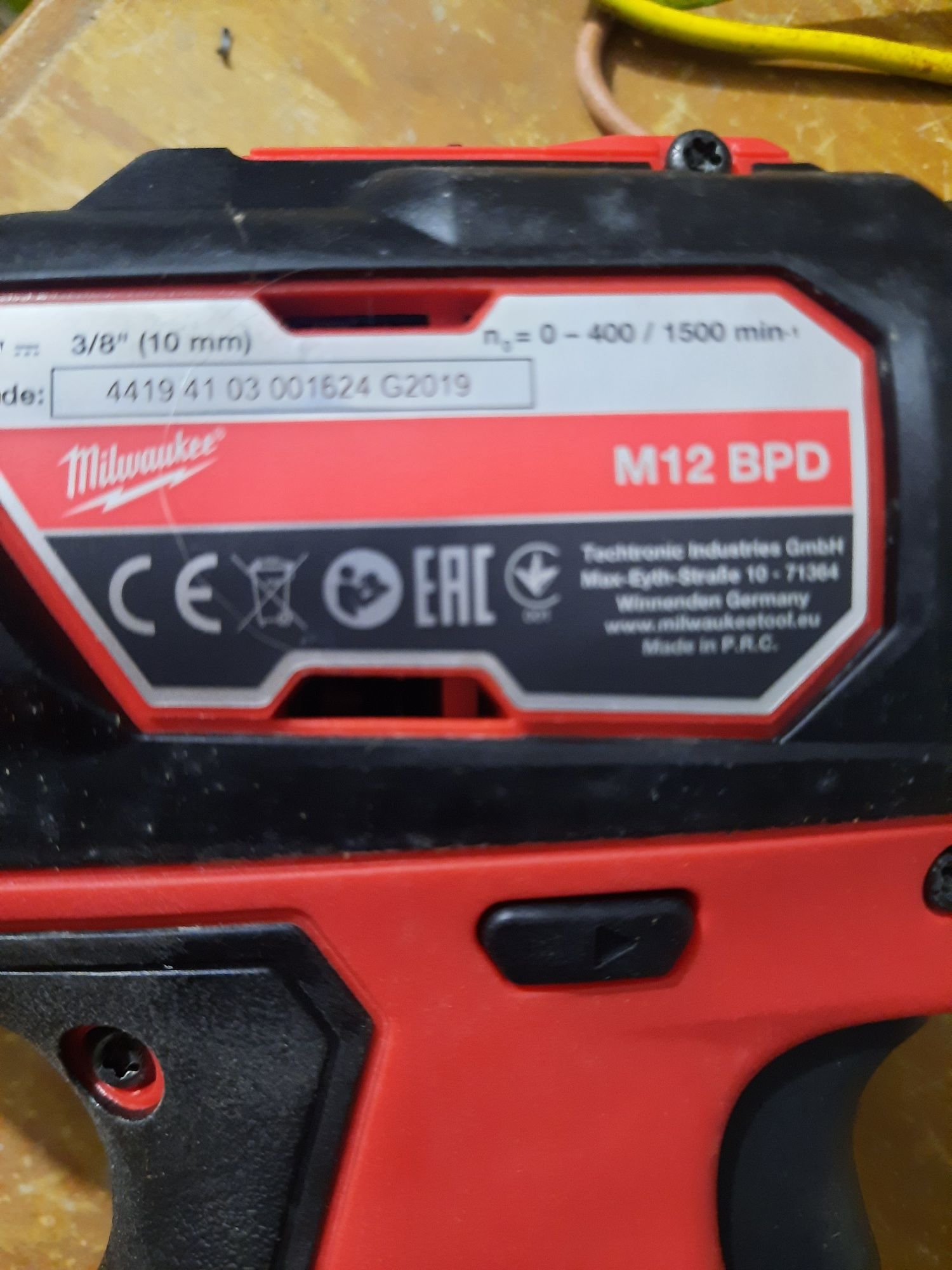 Aparafusadora Milwaukee M12 BPD